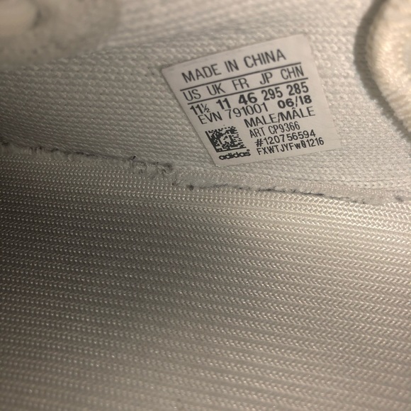 Yeezy 350 cream v2 - Picture 7 of 7